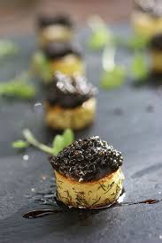 Mises En Bouches De Pommes De Terre Au Caviar Recette Recettes Caviar Cuisine Et Boissons Aperitif