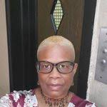 Sonia Cummins's Instagram, Twitter & Facebook