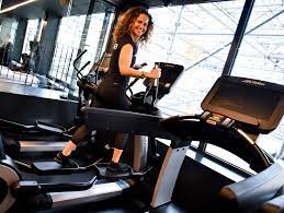 Comme vous avez pu le lire, les salles de sport ne font pas partie des lieux où la vaccination est obligatoire et où le justificatif du pass sanitaire vous sera demandé. Faudra T Il Avoir Un Pass Sanitaire Pour Se Rendre Dans Une Salle De Sport Nice Matin