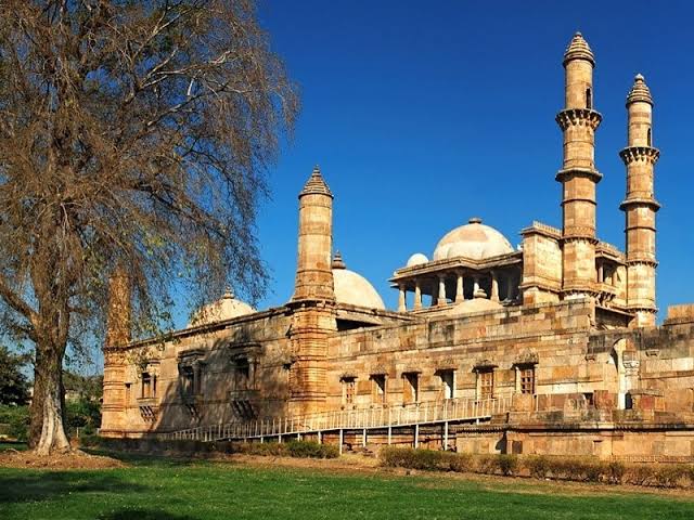 Champaner-Pavagadh Archaeological Park Image 1