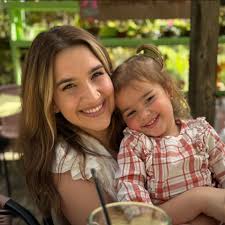 Anyone else's Acadiana broadband not working since it rained yesterday?