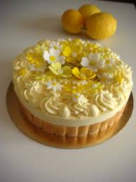 Quando si sarà addensata, prima di spegnere il fuoco potete grattugiare la scorza di un limone se preferite per aromatizzare maggiormente 10; Dolcemente Salato Torta Charlotte Con Chantilly Al Limoncello