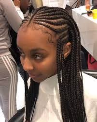 Nina Roach's Instagram, Twitter & Facebook