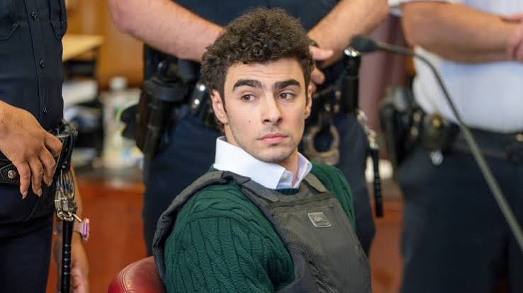 Pennsylvania authorities deny bungling evidence in Luigi Mangione arrest - ABC7 San Francisco