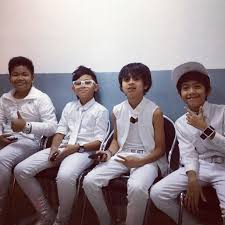 Film coboy junior the movie (cjr the movie), menceritakan tentang perjuangan personil coboy junior dalam mengikuti sebuah kompetisi sing & dance terbesar di indonesia, setelah baru. Coboy Junior 3 By Foreveracomate On Deviantart