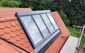 Firstverglasung Auf Einem Schindeldach Dach Dachschrage Fenster Dachneigung