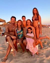 É com grande dor que escrevo estas palavras. Sem Papas Na Lingua Pedro Lima Defende A Mulher Contra Pessoas Sem Escrupulos Nacional Flash