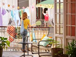Spend Summer Outdoors With This Season S Finds In 2020 Summer Outdoor Trending Decor Outdoor
