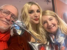 Regina Rebecca (@reginarebeccaofficial) • Facebook