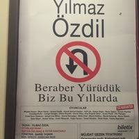 Müjdat gezen tiyatrosu, i̇stanbul'da yerleşik bir özel müjdat gezen sanat merkezi bünyesine bağlı kurumudur. Mujdat Gezen Tiyatrosu Osmanaga 53 Tipps Von 5600 Besucher