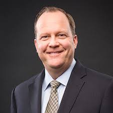 Metro Commercial CEO And Leadership: Executives and Demographics