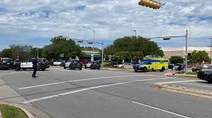 14 hurt, 1 of 2 suspects at large, police say. Austin Shooting Ex Sheriff S Deputy Sought In Shooting