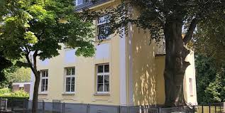 Featuring free private parking, the holiday home is 4.4 km from phantasialand. Bruhl Neues Schumaneck Haus In Bruhl Sponsoren Fur Umbau Und Ausstattung Gesucht Rheinische Anzeigenblaetter De