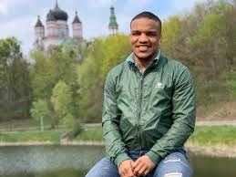 Дворазовий чемпіон світу (2015, 2019), срібний призер олімпійських ігор (2016), триразовий чемпіон європи (2014, 2016, 2019). Zhan Belenyuk Popytalsya Nezametno Posmotret Kino Na Zasedanii Rady U News