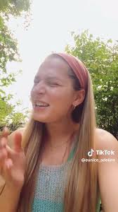 Singing Queen Eunice