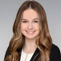 Tara Curran's Instagram, Twitter & Facebook