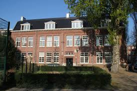 Wie Solare Dachziegel Von Tesla Zep Bv Co Pv Module Ersetzen Konnen Dachziegel Architektur Dach