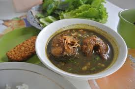 Tetap dengan pengolahan sederhana, tetapi semakin menggugah selera. 12 Makanan Betawi Yang Langka Ada Sayur Babanci Dan Gabus Pucung Halaman All Kompas Com