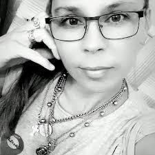 Laura Bouchard's Instagram, Twitter & Facebook