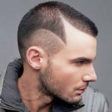 Berikut ini merupakan gaya rambut terbaik untuk pria dan wanita yang mengalami botak depan. Gaya Rambut Pendek Lelaki Botak