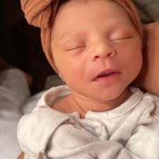 back home with my littles, thankful for being an auntie to my mini me and  little sloth