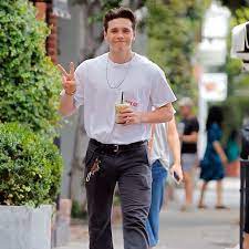 Brooklyn beckham style follow @itboytrends on instagram! Pin On Dapper