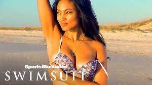 Ariel meredith (born july 11, 1986) is an american model. Ariel Meredith Embraces The Local Flavor Of The Gulf Coast On Set Sports Illustrated Swimsuit Youtube