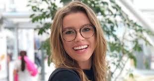 Alison Mcrae's Instagram, Twitter & Facebook