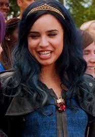 do the stylists just not know how to do Blue Wigs? : r/Descendants