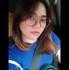 PASSENGER PRINCESS NO MORE In her recent Instagram post, Bella Racelis  shared her journey before getting her own car, a year later after getting  her driver's license. She bought a Suzuki Jimny