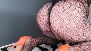 Hot Transvestite Fucks Her Ass with a Dildo Dressed Like a Slut: Shemale  Porn