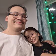 DoorDash driver helped by customer in Fairbanks, Alaska snow