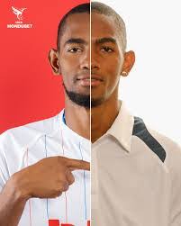 Alexander Almendares's Instagram, Twitter & Facebook