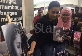 Ketika aku menciptakan seorang wanita, ia diharuskan untuk menjadi seorang yang istimewa. Kerana Aku Seorang Perempuan Dedah Rahsia Rita Nikah Di Gudang Beras Hiburan Mstar