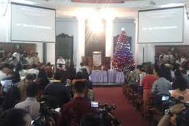 Bingung mencari contoh kata pengantar yang pas untuk karya tulismu? Ibadah Malam Natal Gereja Immanuel Angkat Tema Kemitraan Antar Umat