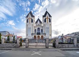 Parohia sfintii imparati constantin si elena. Biserica SfinÈ›ii ImpÄƒraÈ›i Constantin Si Elena Si Sf Corneliu Sutasul RÄƒcÄƒdÄƒu Protopopiatul Ortodox Brasov