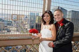 Eiffel Tower Las Vegas Wedding At The Paris Las Vegas Weddings Vegas Wedding Venue Vegas Wedding