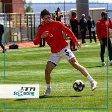 Kaç yaşında?, hangi takımlarda forma giydi? Scout Raporu Ismail Yuksek Transfer Merkezi