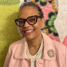 It's official! I've taken the oath and have been sworn in as a Verona Area  School District Board of Education member🎉 Since I am running uncontested  for a currently vacant seat, the