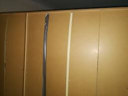 Perfekte maßlösungen für schränke & regale mit dem 3d schrank konfigurator millimetergenau umsetzbar. Schrank Ruckwand Ausgebrochen Schrank Schief