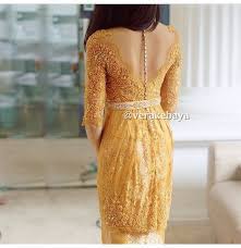 Gambar kebaya modern tampak depan tampak belakang. Vera Kebaya 16 Emas Tampak Belakang Model Baju Wanita Model Pakaian Dasi Wanita