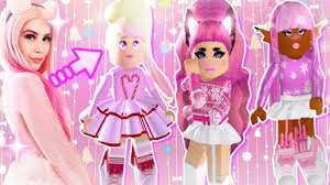 Making Outfits W Leah S Christmas Collection In Royale High Xmas Outfits Pink Christmas Halloween Event