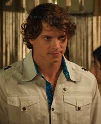 Paloma y Juan simulan ser pareja, y David los descubre, quedando  visiblemente molesto al darse cuenta de que sus planes no están saliendo  como esperaba. 😒👀 #MeAtrevoAAmarte