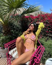 Ex-porn star Mia Khalifa sizzles in barely-there Spongebob bikini and calls  herself a 'desert baby' | The Sun