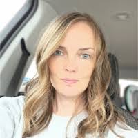 Danielle Casteel's Instagram, Twitter & Facebook