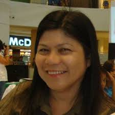 Elizabeth Malonzo's Instagram, Twitter & Facebook