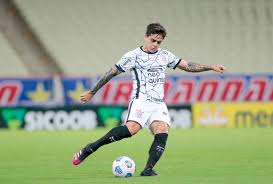 Sylvio mendes campos júnior (born 12 april 1974), commonly known as sylvinho (sometimes alternatively spelled silvinho), is a brazilian football manager and former player who played as a left. Sylvinho Explica Funcao Mais Defensiva Fagner E Exalta O Lateral Do Corinthians Gazeta Esportiva