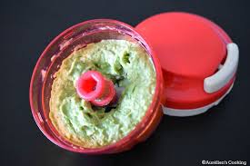 Guacamole Maison Epice Au Turbo Tup Tupperware Recette Guacamole Maison Recette Speedy Chef Recettes De Cuisine
