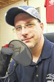 Late Night with Ed Money (@edmoneylivelatenight) • Facebook