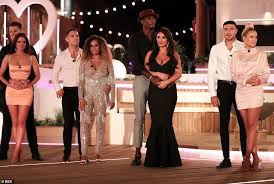 The pair were brutally dumped just a day before the. Love Island Final 2019 Maura And Curtis Axed First And Come Fourth As Ovie And India Come Third Express Digest